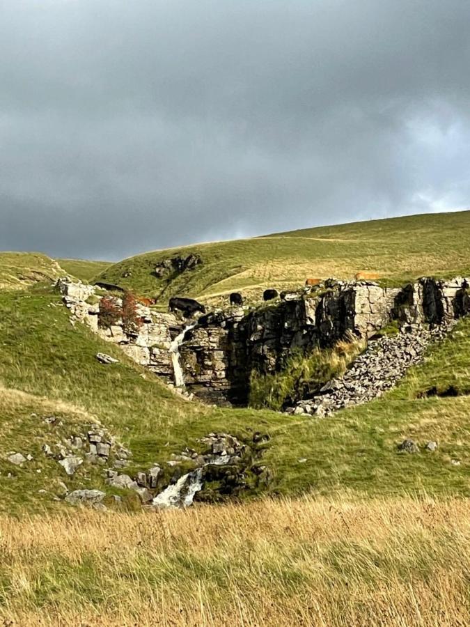 The White Lion Inn Buckden Kültér fotó